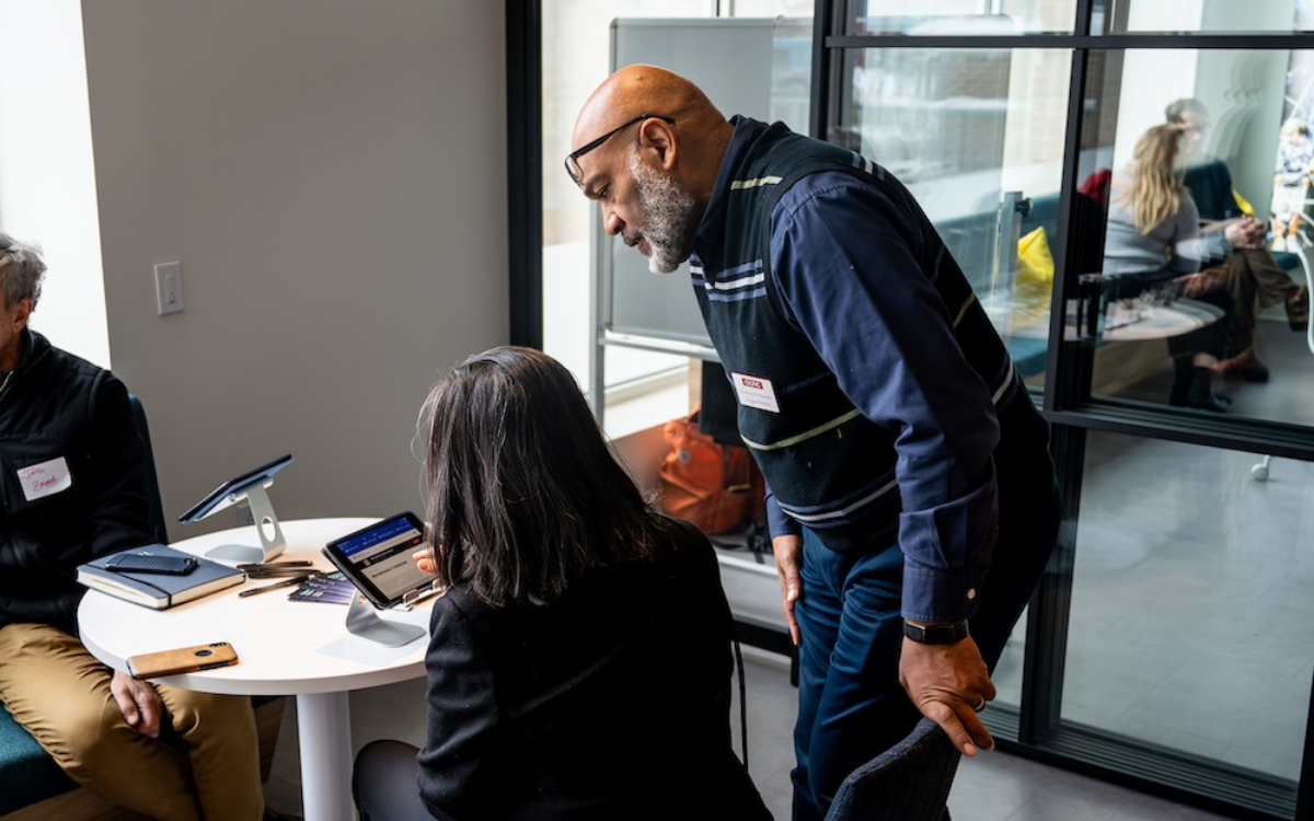 Future Energy Jobs Hub (FutureEnergyJobs.org), a regional, data-driven, interactive platform that connects job seekers to career pathways in construction, advanced manufacturing, and the future energy economy.