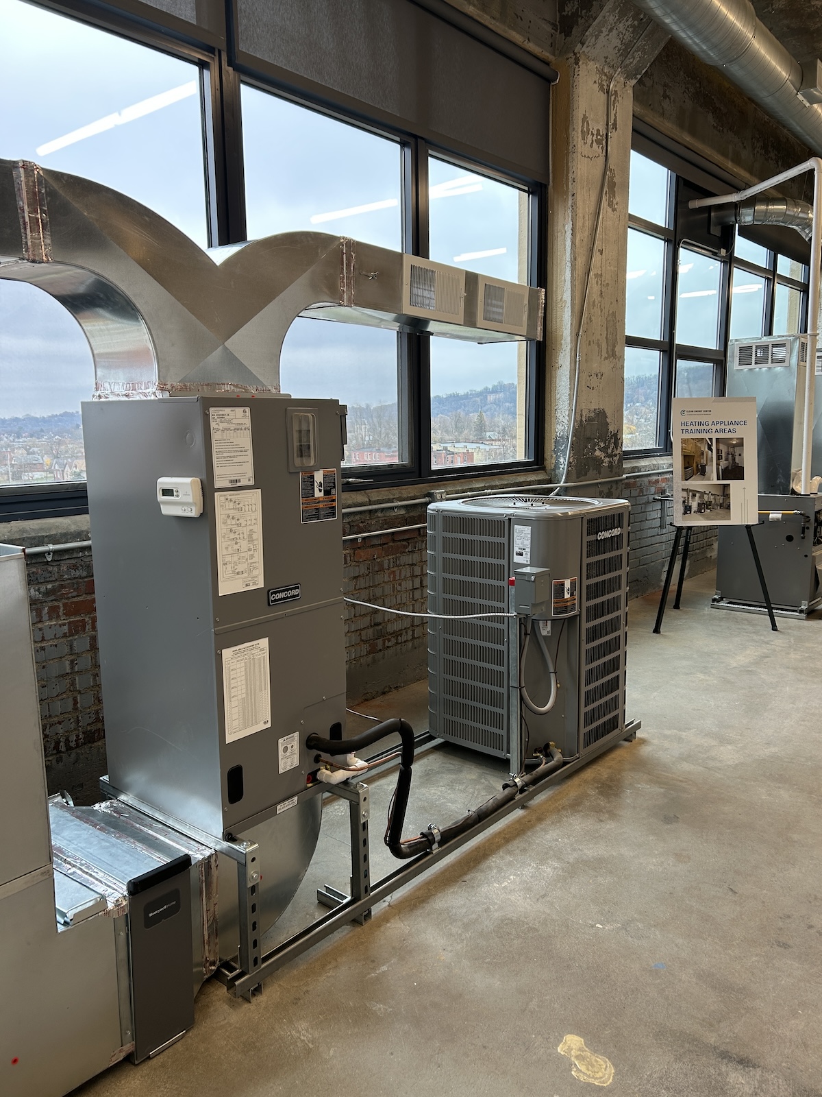 DLC’s Free Heat Pump Training Is Building a Clean Energy Workforce